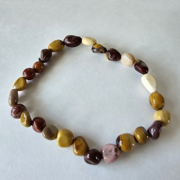 🐰SALE🥳 Mookaite Bracelet - Picture 7 of 8